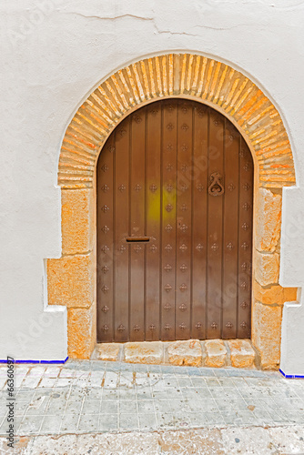 Old entrance doors in Sitges, Spain © Marek Poplawski