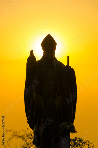 Canvas Print Pope Statue Silhouette