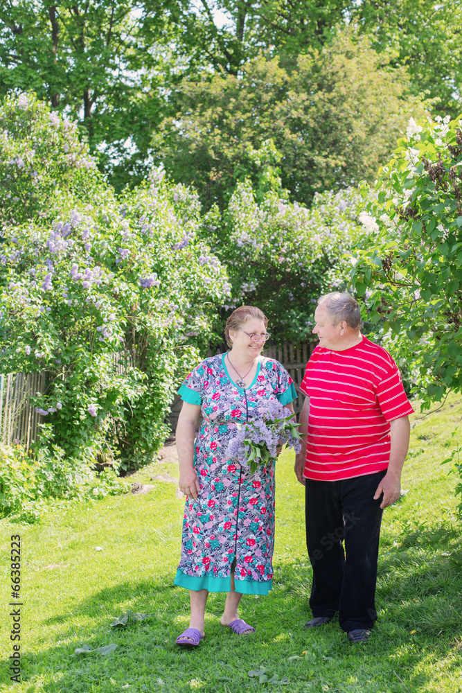 Fototapeta premium Happy elderly couple outdoor