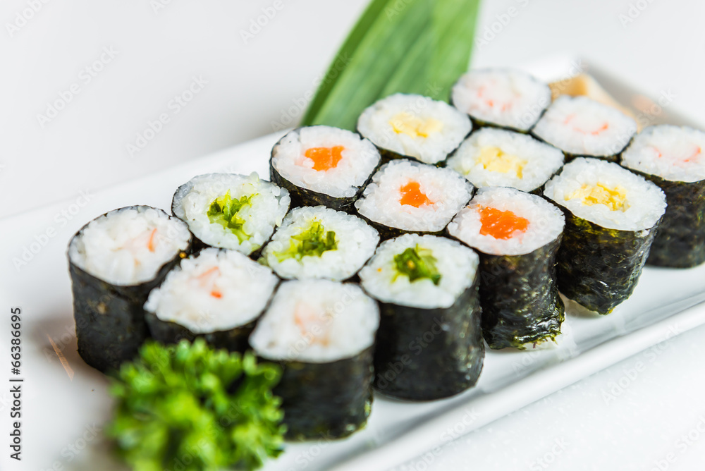 Sushi roll Sushi roll