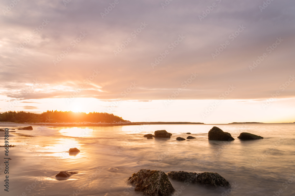 Fototapeta premium Ocean beach at sunrise