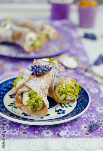 Italian Cannoli