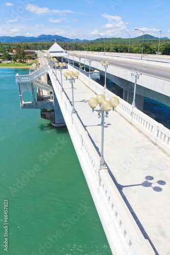 Sarasin Bridge