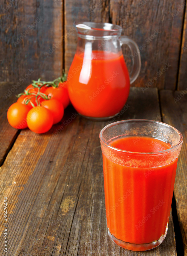Tomatoes and juice Tomatoes and juice