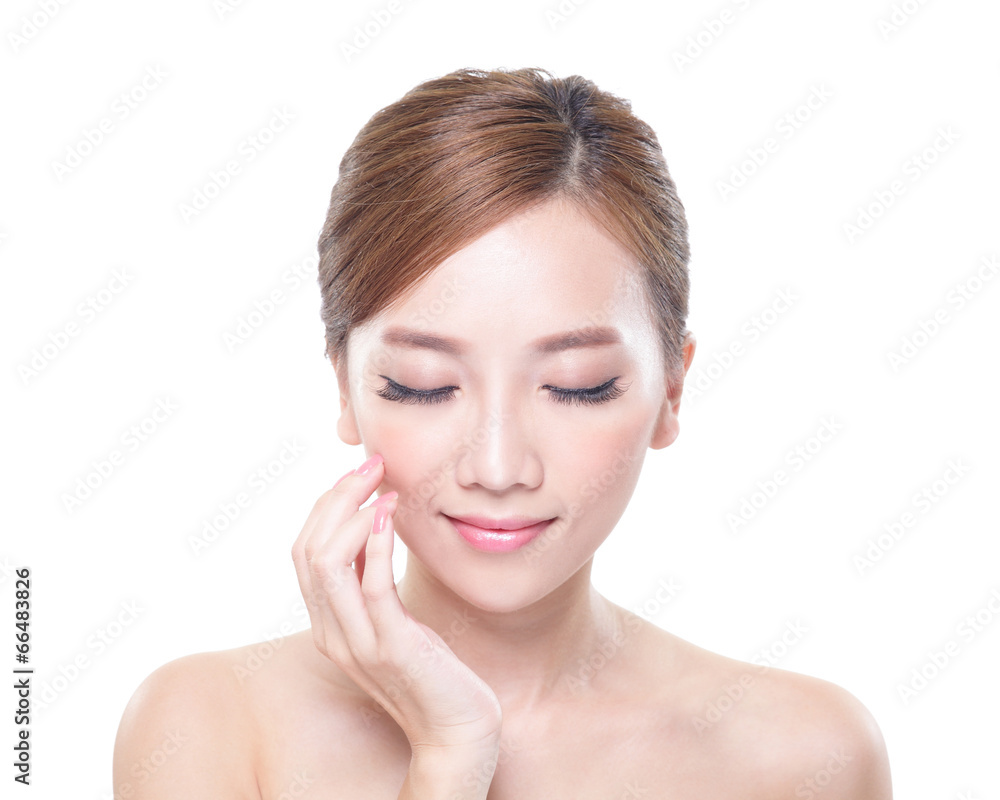 woman face relax closed eyes