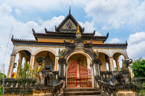 Wat Dam Nak Temple