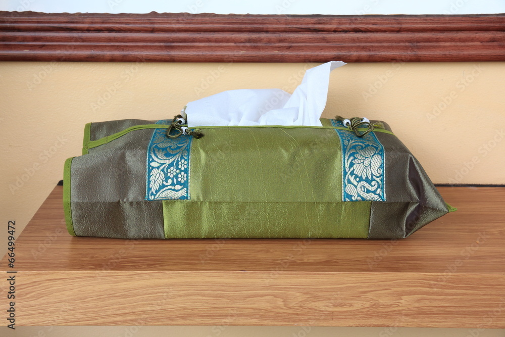 Naklejka premium Silk Tissue Box Cover Handmade from Thailand.