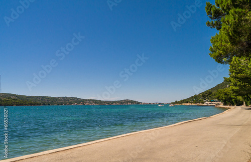 Fototapeta Naklejka Na Ścianę i Meble -  urlaub am strand, kroatien