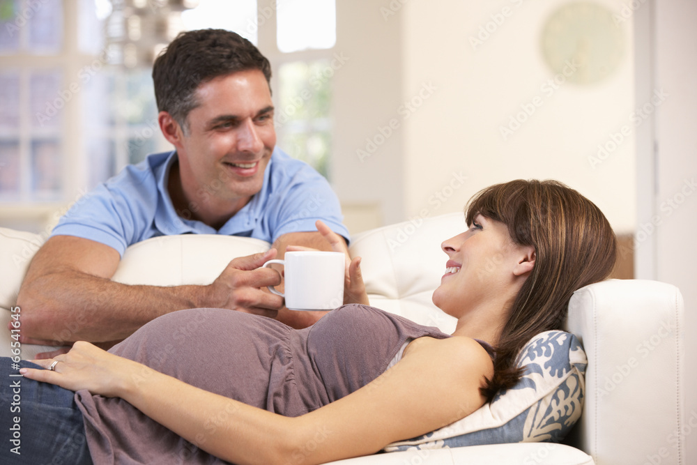 Fototapeta premium Couple expecting baby