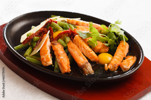 fried salmon with vegetables