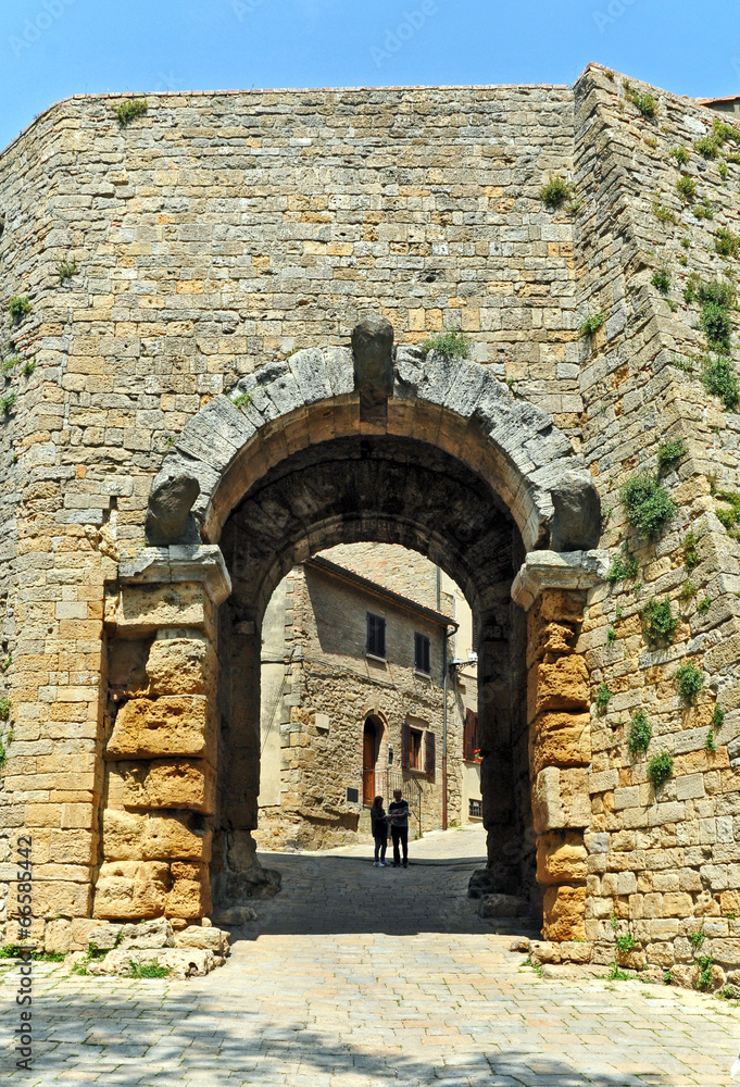 Volterra, Porta Etrusca