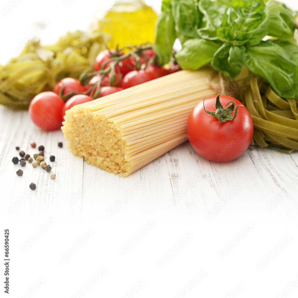 Spaghetti and tomato Spaghetti and tomato