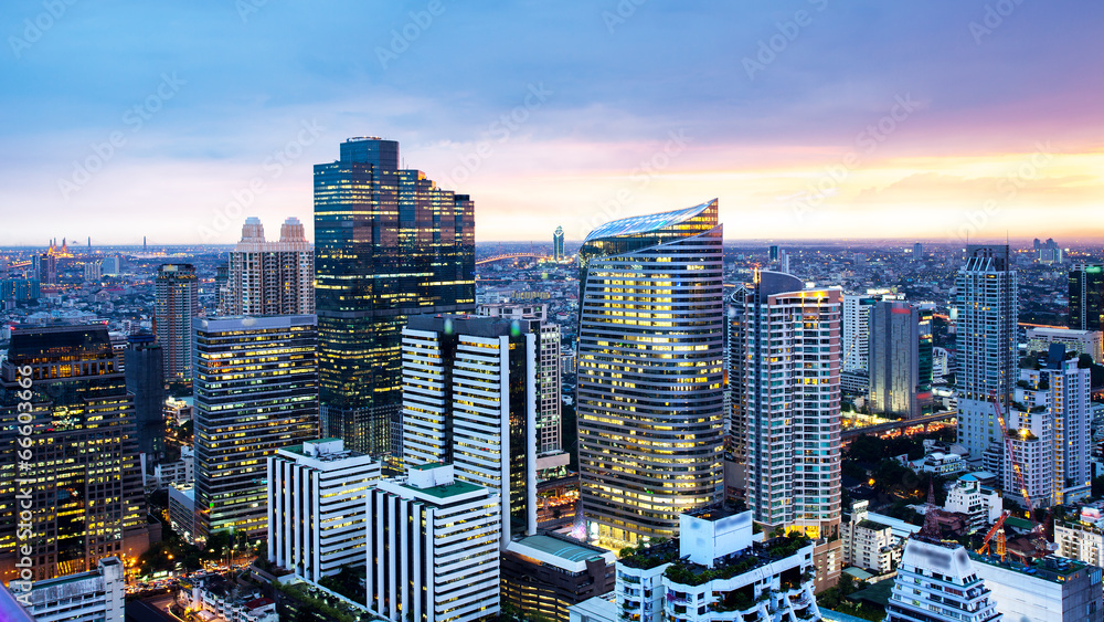Naklejka premium Bangkok Cityscape, Business district with high building at dusk