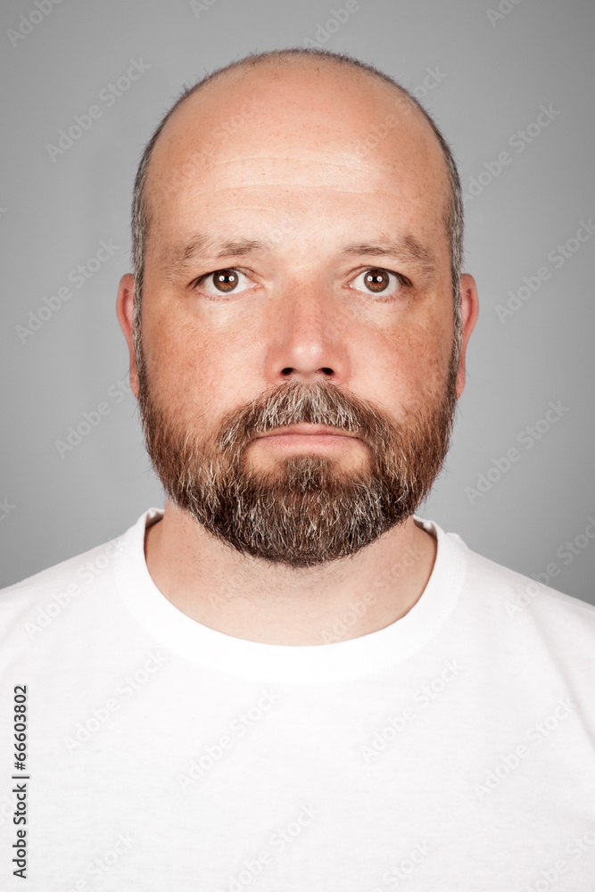 Obraz premium bearded smiling man