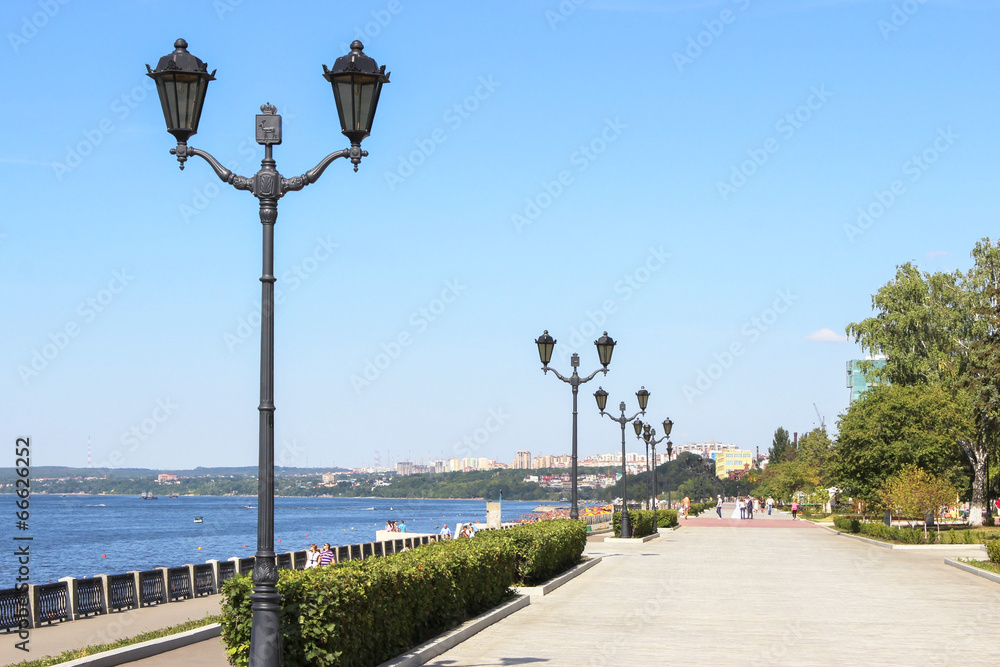 Tableau sur toile Embankment of the Volga in Samara