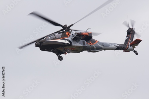 Apache AH64 5 photo