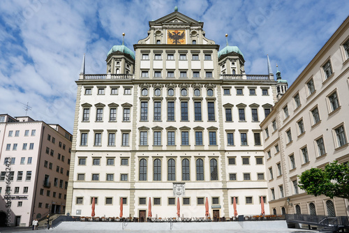 Augsburger Rathaus vom Elias-Holl-Platz