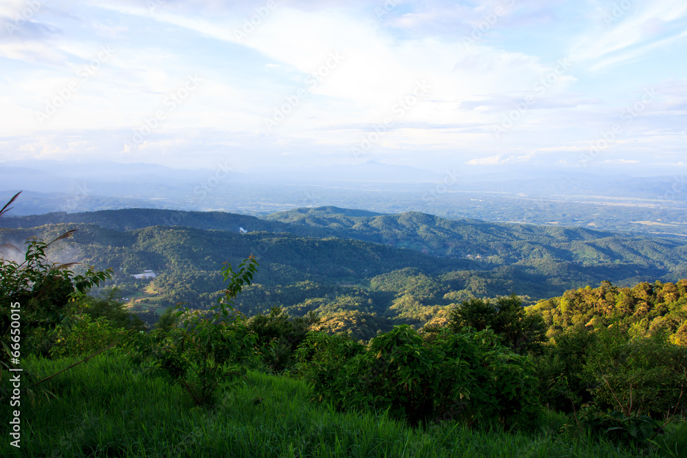 Obraz premium view from mountain peak