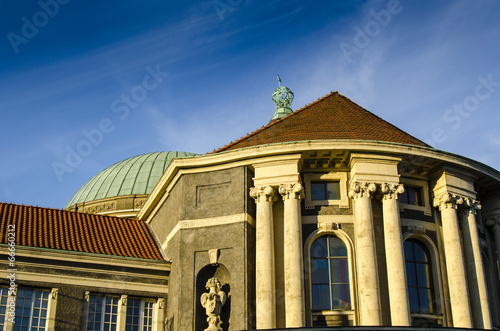 Gebaeude der Universitaet Hamburg