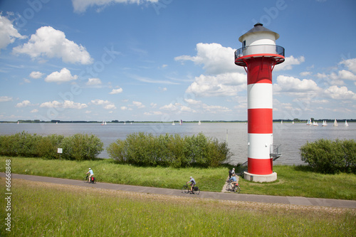 Hamburg, Elbe, Leuchtturm, Altes Land photo