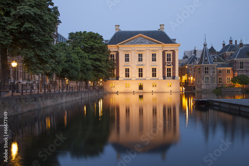 Mauritshuis Museum in Hague photo
