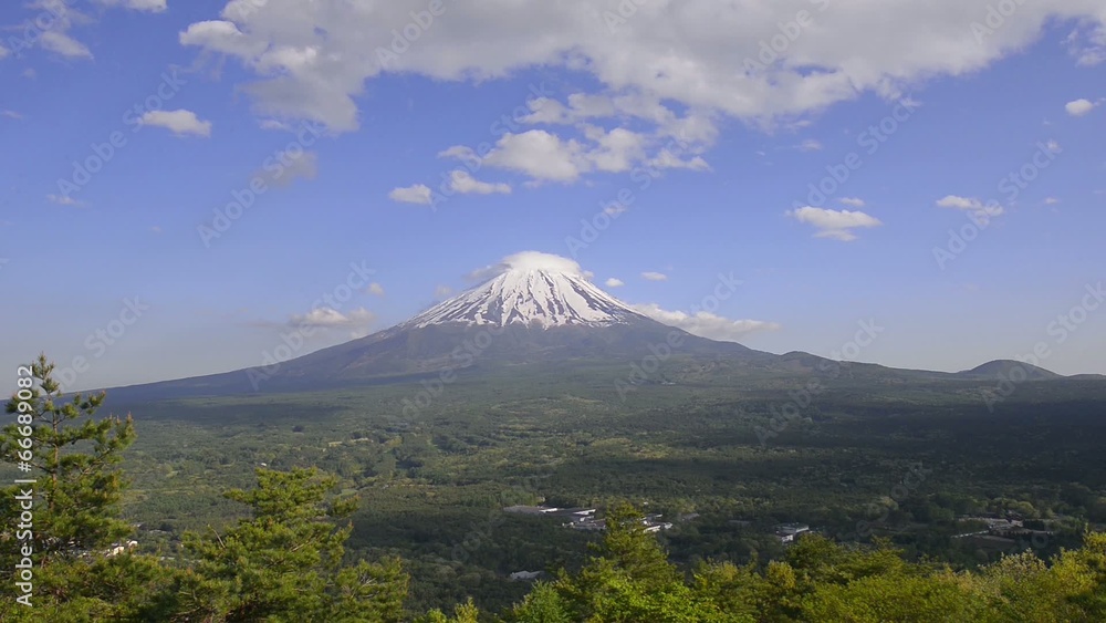 Spring Landscape of Mt.Fuji,Yamanashi,Japan Spring Landscape of Mt.Fuji,Yamanashi,Japan