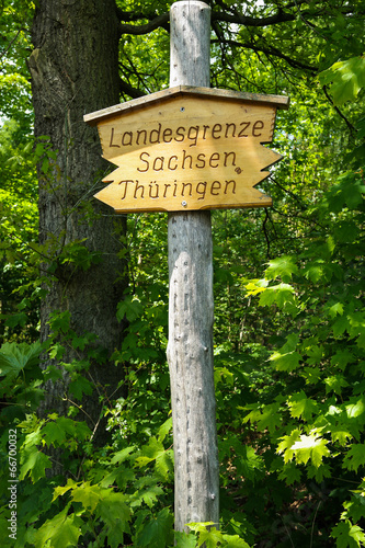 Fototapeta Naklejka Na Ścianę i Meble -  Landesgrenze Sachsen Thüringen