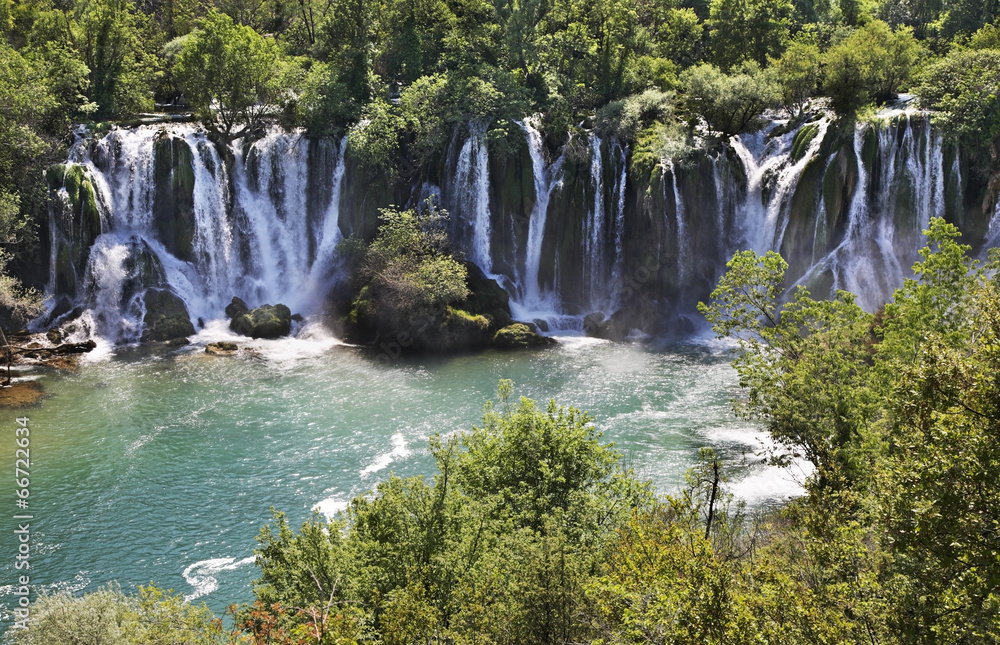Fototapeta premium Wodospad Kravice w Ljubuskach. Bośnia i Hercegowina