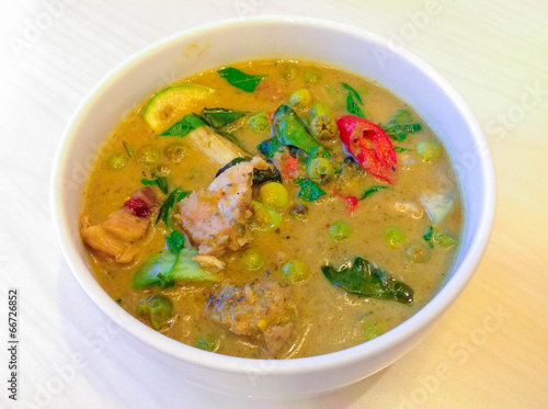 thai green curry with chicken