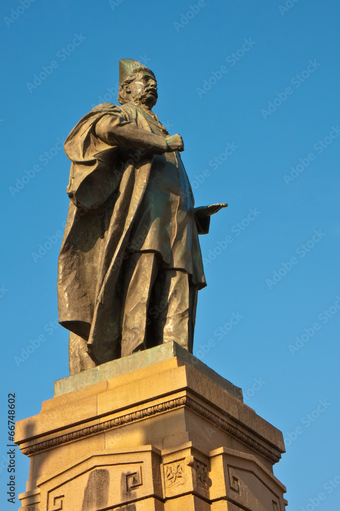 Sir Pherozeshah Mehta Statue in Mumbai