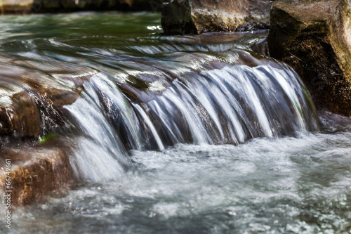 Bach mit Wasserfall