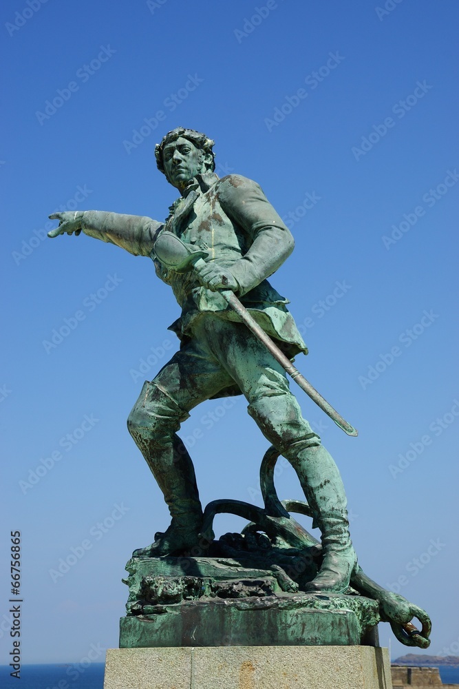 statue Surcouf statue Surcouf