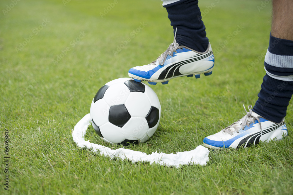 Soccer marking spray free kick line Soccer marking spray free kick line