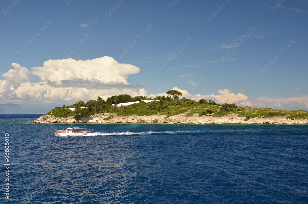 PAXOS ed una delle sue spiagge al tramonto PAXOS ed una delle sue spiagge al tramonto