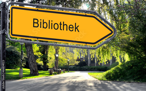 Strassenschild 25 - Bibliothek