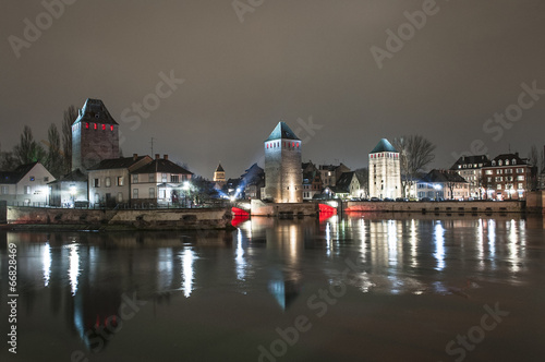 les ponts couverts de nuit photo