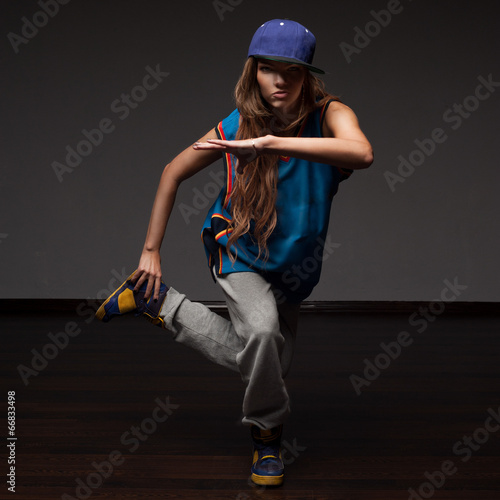 girl hip-hop dancer