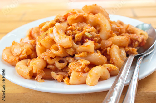 Stir-fried macaroni.