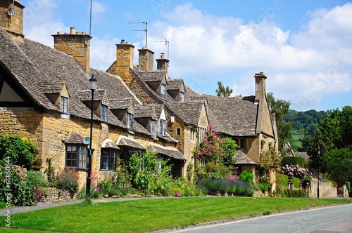 Cotswold cottages, Broadway © Arena Photo UK photo