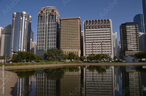 Small pond in the City of Abu Dhabi © alekskai