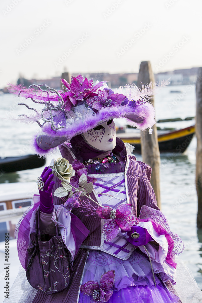 Obraz premium Traditional venetian carnival mask