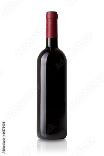 Rotwein Flasche isoliert auf weißem Hintergrund