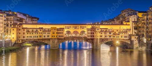 Night panoramic view of Vecchio Bridge, Florence