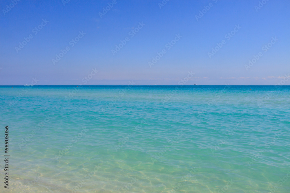 Corlor DSLR image of empty beach, South Beach, Miami, Florida Corlor DSLR image of empty beach, South Beach, Miami, Florida