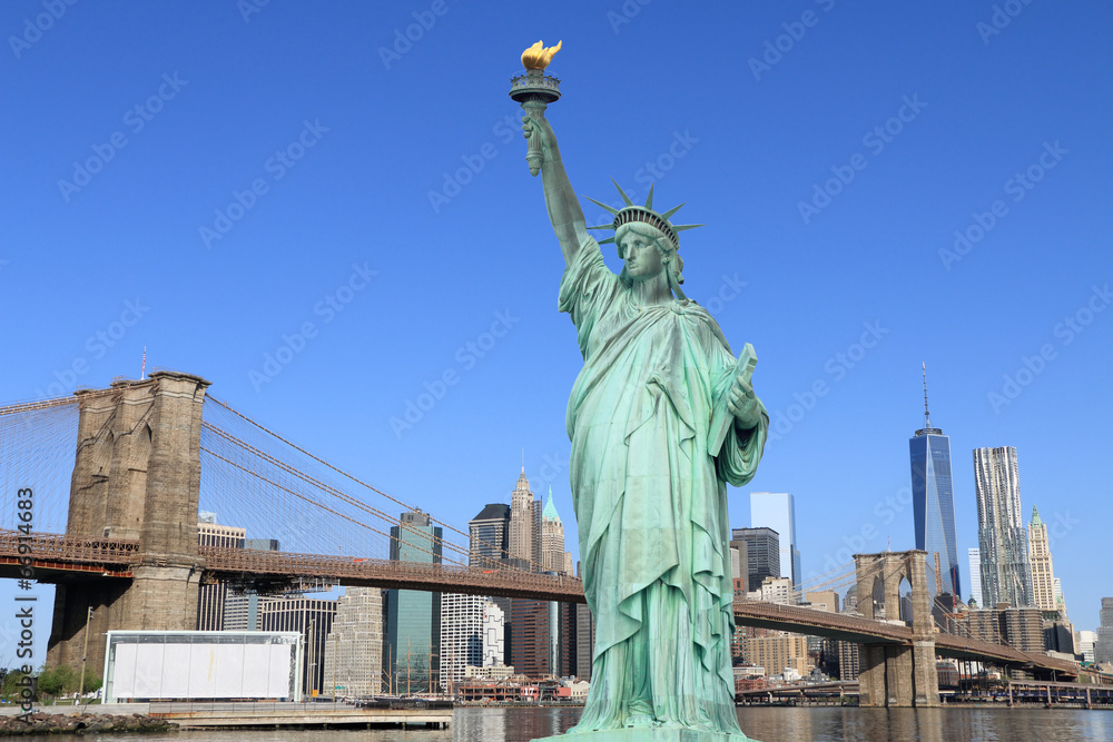 Fototapeta premium Most Brookliński i Statua Wolności
