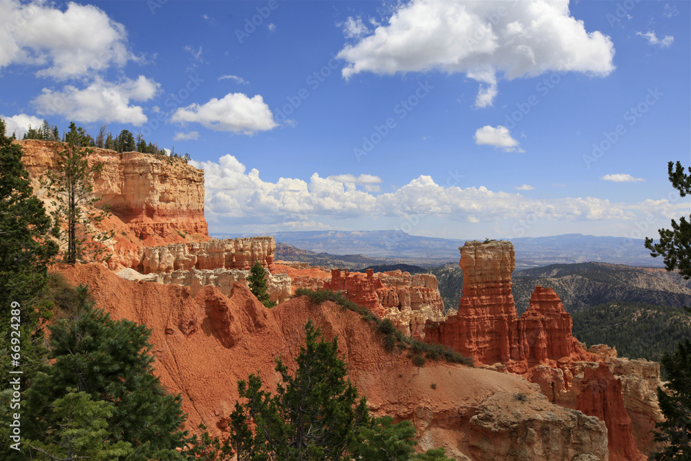 overlook from bryce canyon