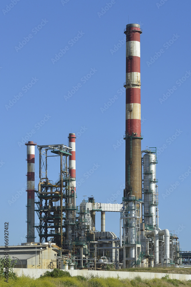 Oil refinery, Europe. Polluting energy