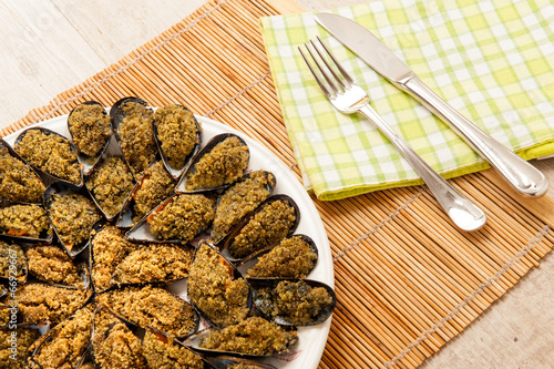 Cozze gratinate photo