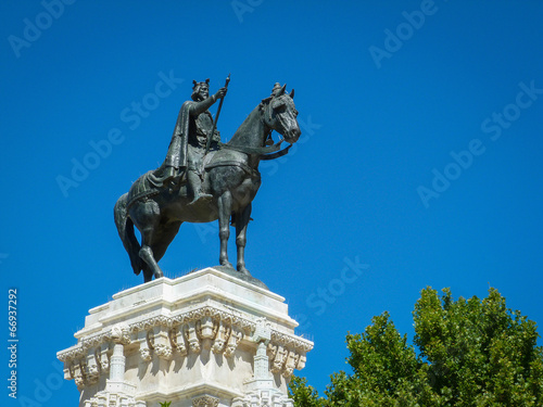 Monument Ferdinand III Plaza Nueva Sevilla