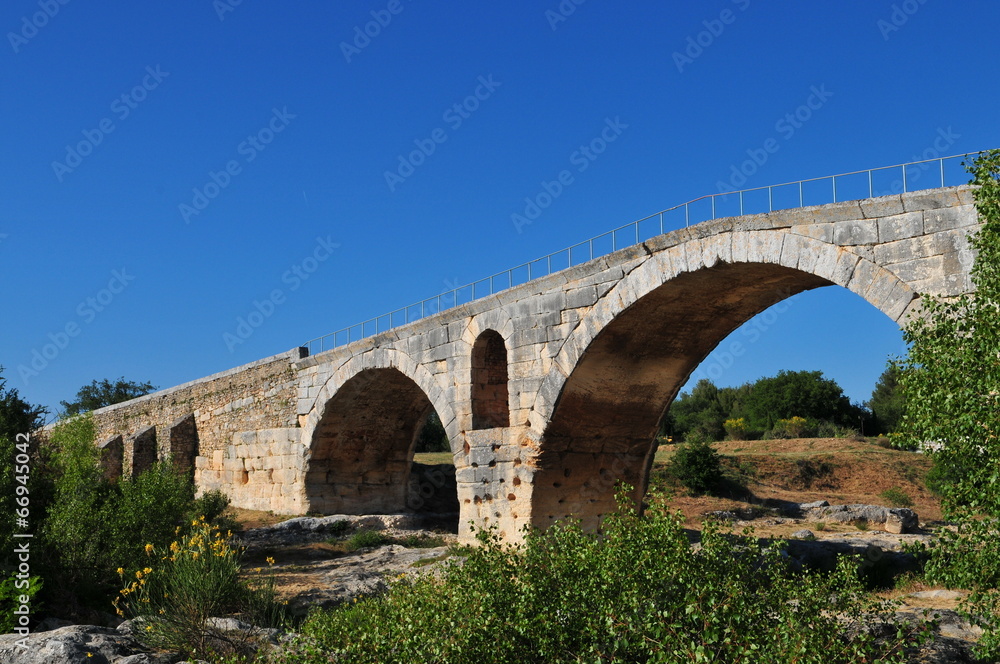 Pont romain Julien